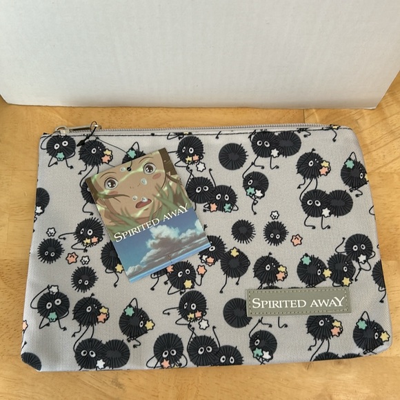 Studio Ghibli Spirited Away Soot Sprite Makeup Bag - Picture 12 of 16